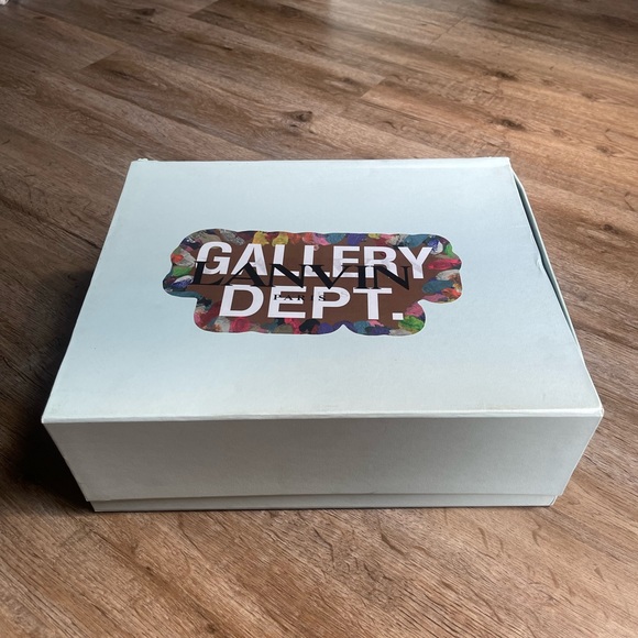 Men’s high top Lanvin Sneakers and Lanvin Hat. - Picture 7 of 11